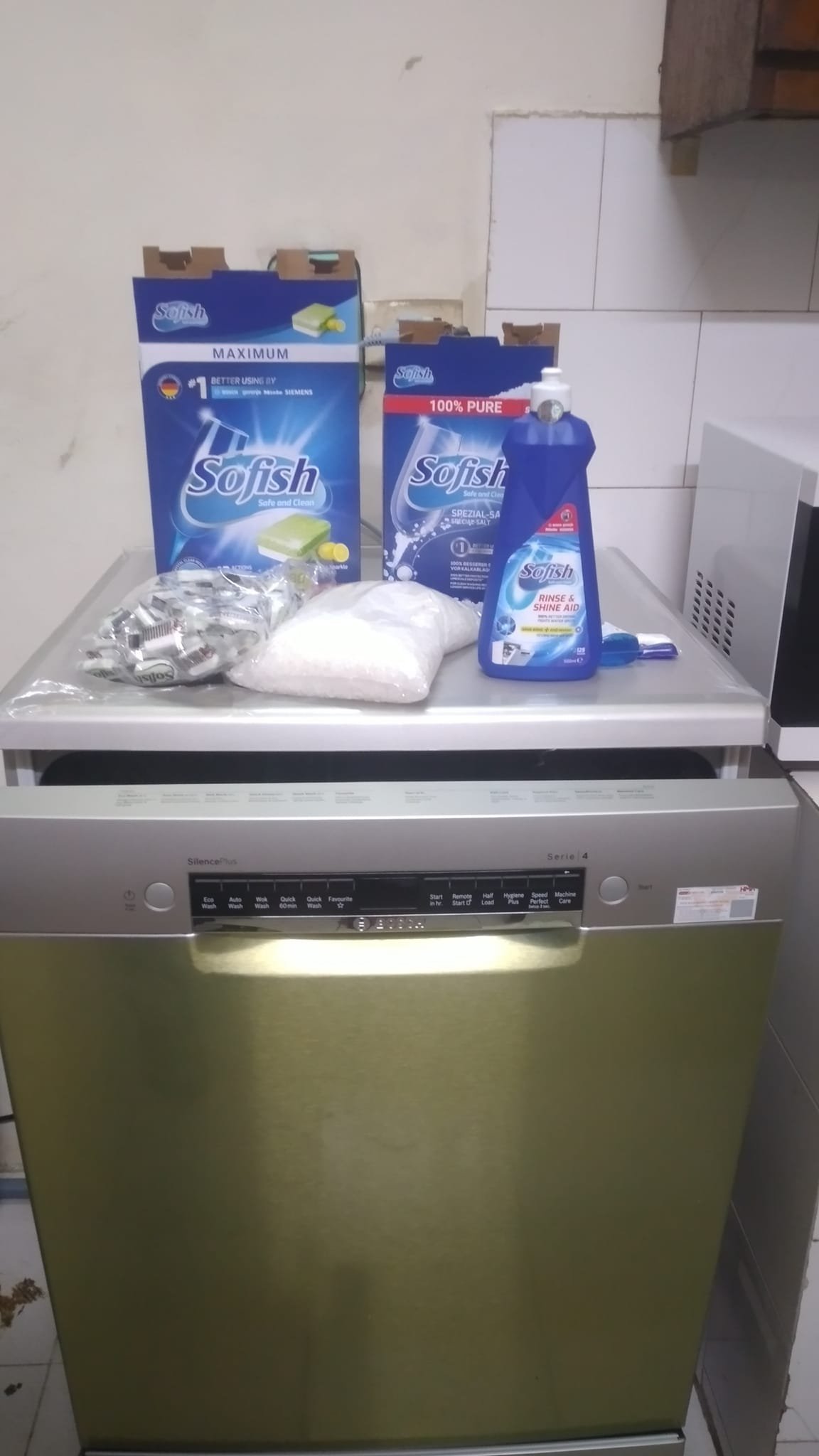 Hình ảnh thực tế Máy rửa bát độc lập Bosch SMS4HCI48E SERIE 4 Hình ảnh thực tế Máy rửa bát độc lập Bosch SMS4HCI48E SERIE 4