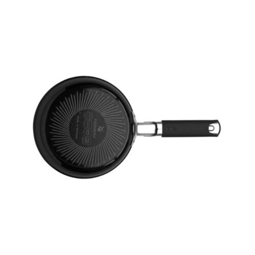 Chảo chống dính WMF Fusiontec Frying Pan 0520525291 8 Đáy của chảo chống dính WMF Fusiontec Frying Pan 0520525291