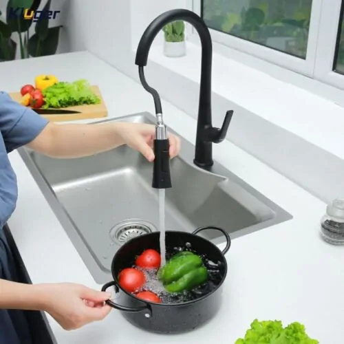 Vòi rửa bát nóng lạnh Kluger KLF0002B có dây rút 11 Hình ảnh vòi rửa bát nóng lạnh Kluger KLF0002B có dây rút