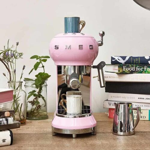 Máy pha cafe màu hồng Smeg ECF01PKEU 535.43.656 5 Máy pha cafe màu hồng Smeg ECF01PKEU 535.43.656