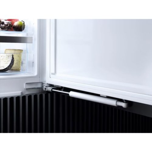 Tủ đông Miele FNS 7770 E 9 Cánh tủ đông Miele FNS 7770 E