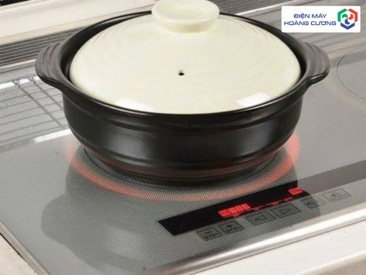 Nồi Đất Nấu Bếp Từ: 2 Giải Pháp Giữ Trọn Vị Ngon Truyền Thống Trên Bếp Hiện Đại 1 Nồi đất nấu trên bếp từ