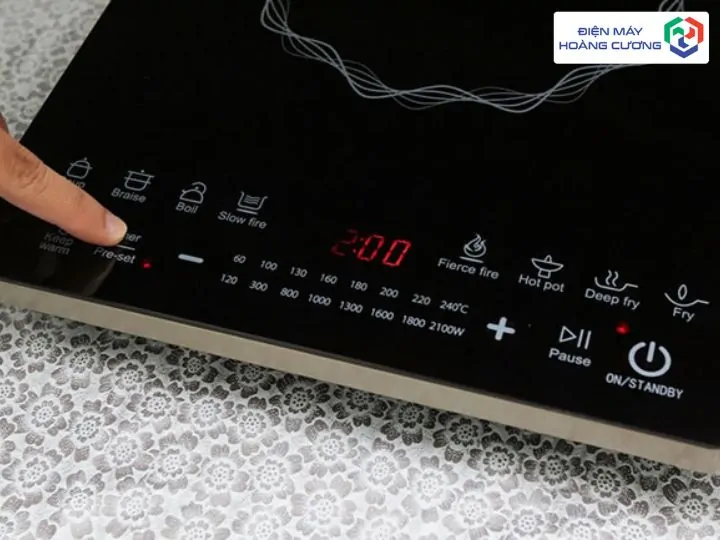 Bếp Từ Hãng Nào Tốt? Top 10 Thương Hiệu Đáng Mua Nhất 2025 5 Tính năng thông minh và an toàn