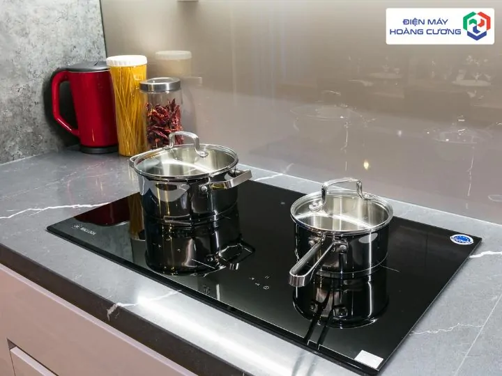 Cách lắp đặt bếp từ Malloca Tại Nhà: Hướng Dẫn Chi Tiết & Chuẩn Kỹ Thuật 2026 1 Bếp từ Malloca âm đã được lắp đặt