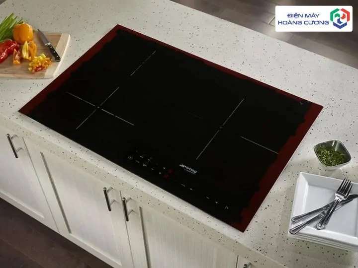 Top 5 Bếp Từ Smeg Nhập Khẩu Ý 10 Vệ sinh mặt kính Eclipse