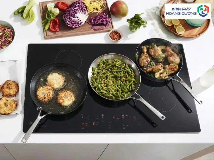 Top 3 Bếp Từ KitchenAid Nhập Khẩu Mỹ Đẳng Cấp Nhất 2026 8 Nấu ăn với bếp từ KitchenAid