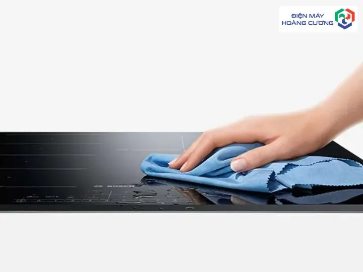 vệ sinh mặt kính bếp từ âm