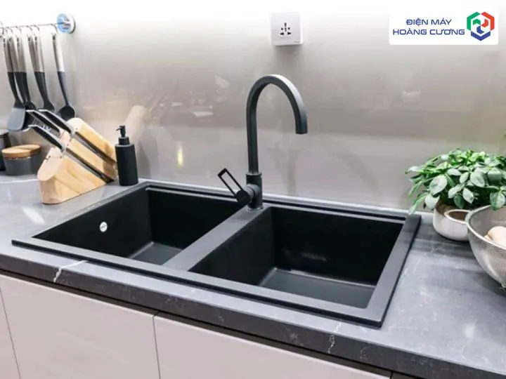 5 Tiêu Chí Chọn Địa Chỉ Mua Chậu Rửa Malloca Uy Tín Tại Quảng Ninh Giá Tốt Nhất 2026 8 Chậu rửa Malloca lắp dương topmount