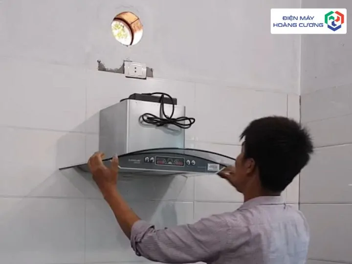 12+ Địa chỉ mua máy hút mùi Hafele uy tín tại Hải Phòng, giải đáp 7 câu hỏi thường gặp 6 lắp đặt máy hút mùi tận nhà