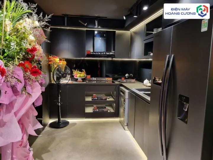 Showroom điện máy Hoàng Cương