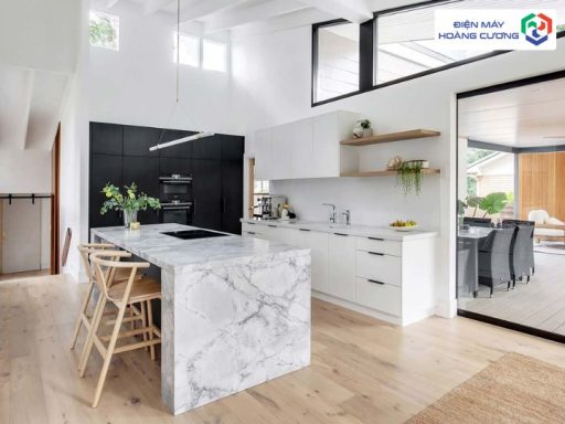 các thiết bị điện máy trong gian bếp