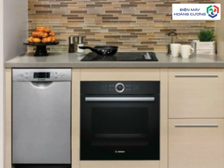 5 Giải Pháp Thiết Kế Nhà Bếp Tiện Nghi Với Thiết Bị Từ Điện Máy Hoàng Cương 1 Sử dụng các thiết bị âm tủ